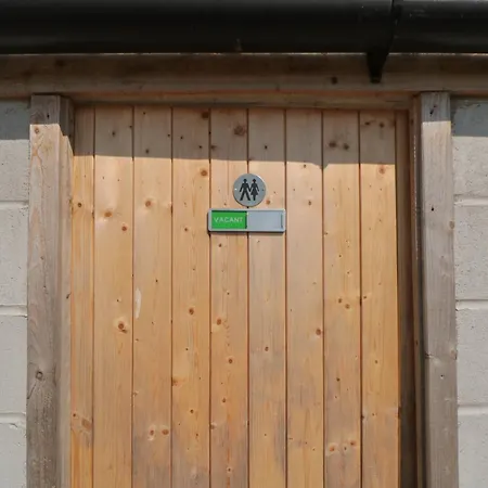 Woodpeckers Shepherds Hut Scarborough