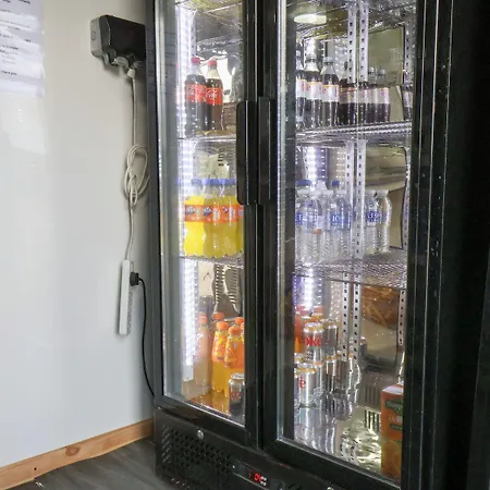 Woodpeckers Shepherds Hut