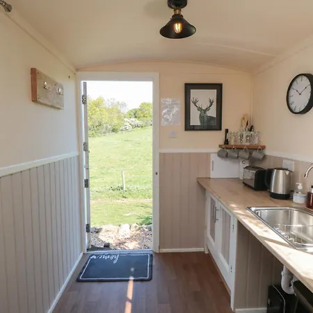 Woodpeckers Shepherds Hut Feriehus *