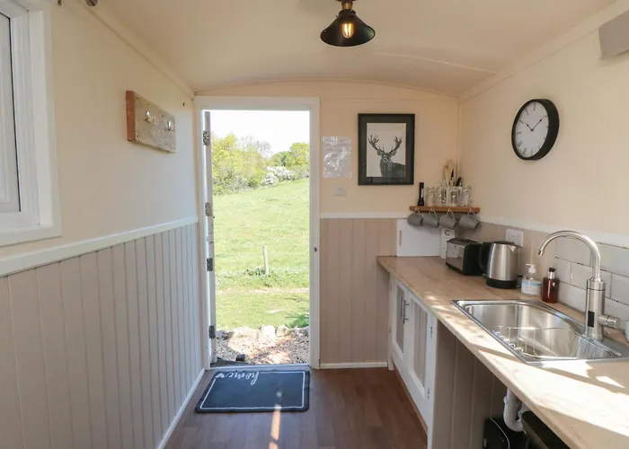 Woodpeckers Shepherds Hut בית נופש *