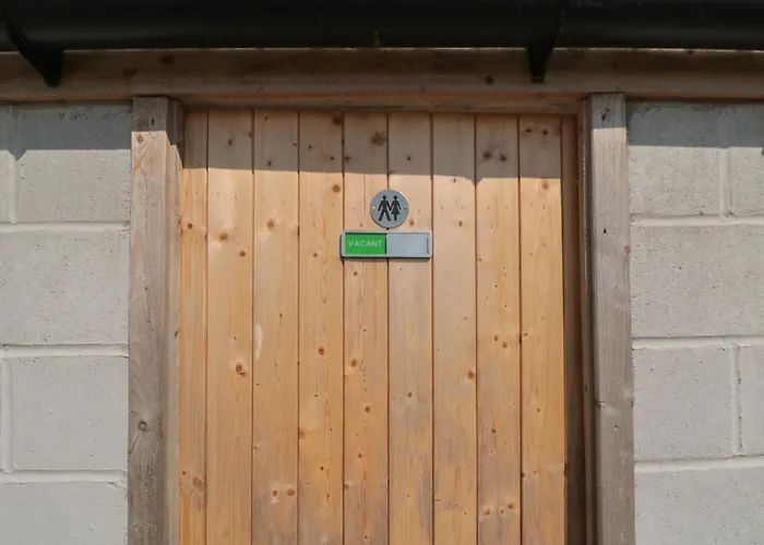 Woodpeckers Shepherds Hut סקארבורו