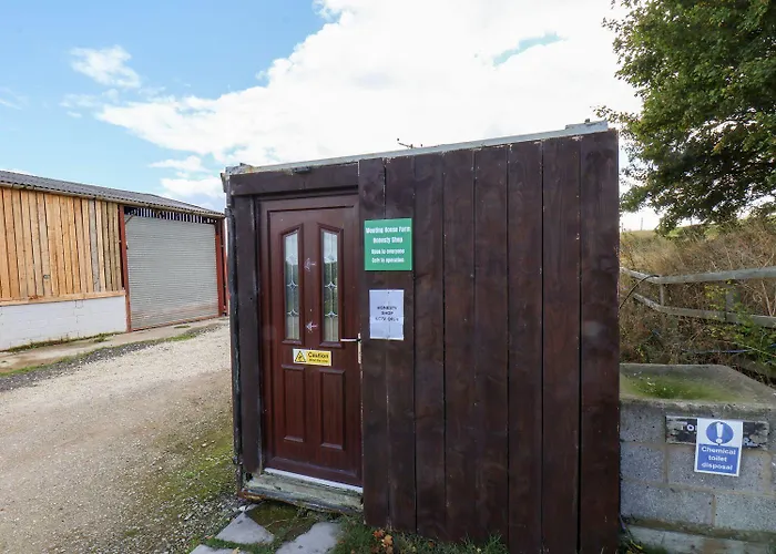 Woodpeckers Shepherds Hut * סקארבורו